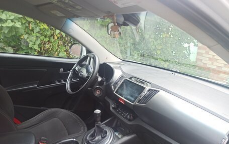 KIA Sportage III, 2011 год, 800 000 рублей, 13 фотография