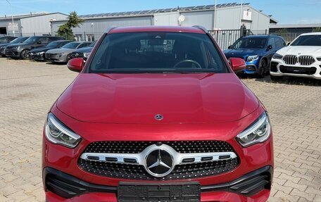 Mercedes-Benz GLA, 2022 год, 3 590 000 рублей, 2 фотография