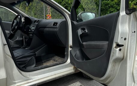 Volkswagen Polo VI (EU Market), 2011 год, 600 000 рублей, 11 фотография