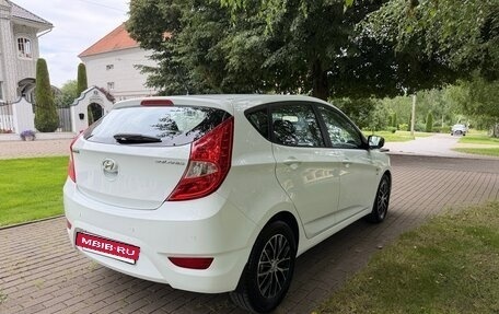 Hyundai Solaris II рестайлинг, 2013 год, 720 000 рублей, 3 фотография