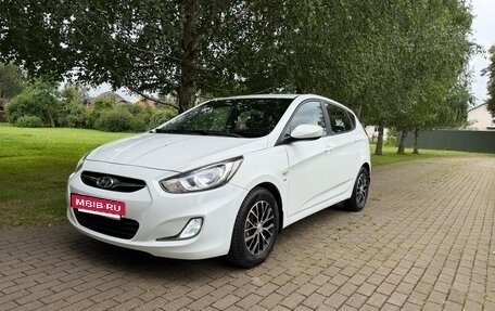 Hyundai Solaris II рестайлинг, 2013 год, 720 000 рублей, 8 фотография
