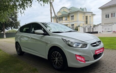 Hyundai Solaris II рестайлинг, 2013 год, 720 000 рублей, 4 фотография