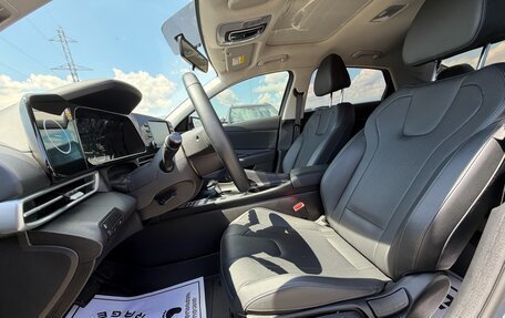 Hyundai Elantra, 2023 год, 1 760 000 рублей, 8 фотография