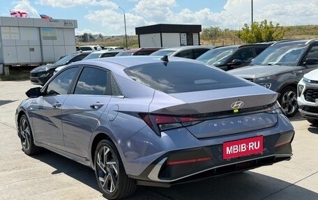 Hyundai Elantra, 2023 год, 1 760 000 рублей, 6 фотография