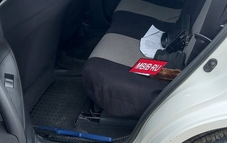 Toyota RAV4, 2012 год, 950 000 рублей, 3 фотография