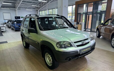 Chevrolet Niva I рестайлинг, 2016 год, 610 000 рублей, 3 фотография