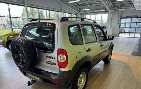 Chevrolet Niva I рестайлинг, 2016 год, 610 000 рублей, 4 фотография