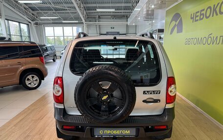 Chevrolet Niva I рестайлинг, 2016 год, 610 000 рублей, 5 фотография