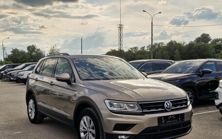 Volkswagen Tiguan II, 2019 год, 2 488 000 рублей, 2 фотография