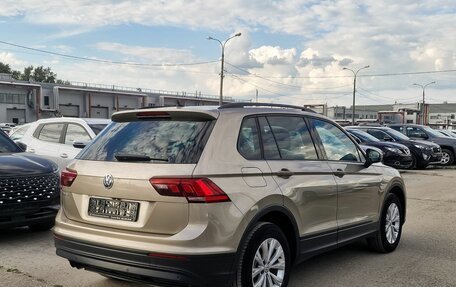 Volkswagen Tiguan II, 2019 год, 2 488 000 рублей, 3 фотография