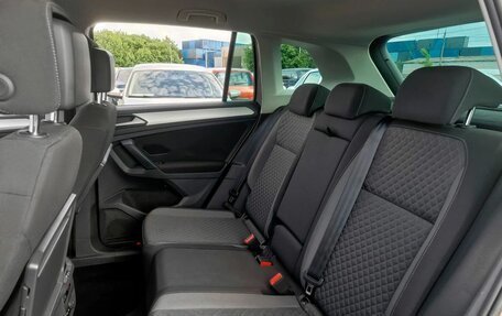 Volkswagen Tiguan II, 2019 год, 2 488 000 рублей, 15 фотография