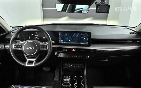 KIA K5, 2023 год, 3 300 000 рублей, 7 фотография