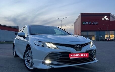 Toyota Camry, 2018 год, 3 500 000 рублей, 7 фотография