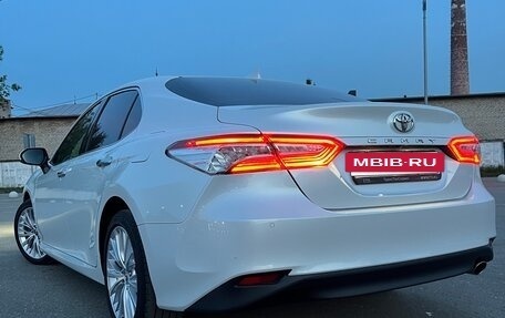 Toyota Camry, 2018 год, 3 500 000 рублей, 2 фотография