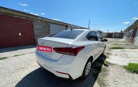 Hyundai Solaris II рестайлинг, 2019 год, 1 500 000 рублей, 10 фотография