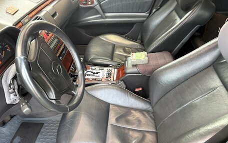 Mercedes-Benz E-Класс, 1998 год, 850 000 рублей, 9 фотография