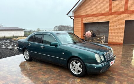 Mercedes-Benz E-Класс, 1998 год, 850 000 рублей, 4 фотография