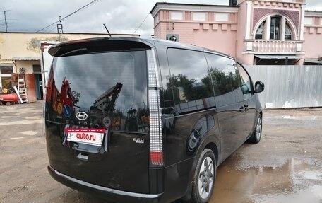 Hyundai Staria, 2022 год, 3 200 000 рублей, 5 фотография