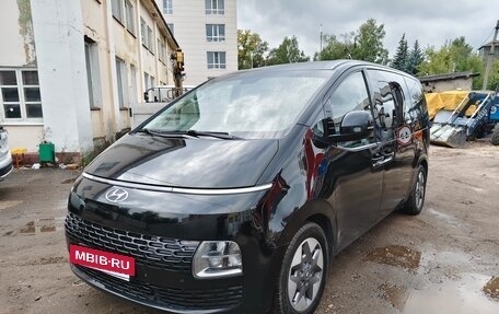 Hyundai Staria, 2022 год, 3 200 000 рублей, 6 фотография