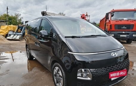 Hyundai Staria, 2022 год, 3 200 000 рублей, 2 фотография