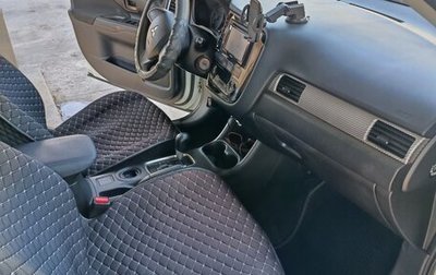 Mitsubishi Outlander III рестайлинг 3, 2013 год, 1 200 000 рублей, 1 фотография
