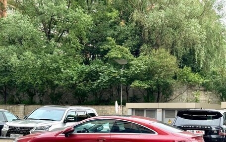Mercedes-Benz E-Класс, 2018 год, 3 250 000 рублей, 1 фотография