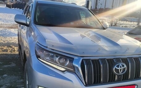 Toyota Land Cruiser Prado 150 рестайлинг 2, 2020 год, 6 000 000 рублей, 1 фотография
