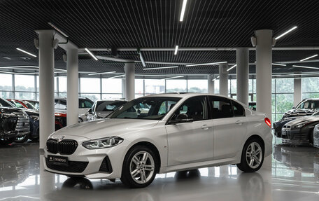 BMW 1 серия, 2021 год, 2 740 000 рублей, 1 фотография