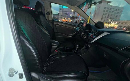 Hyundai Solaris II рестайлинг, 2016 год, 335 000 рублей, 1 фотография