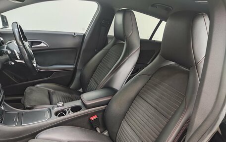 Mercedes-Benz CLA, 2017 год, 1 490 000 рублей, 16 фотография