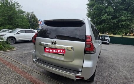 Toyota Land Cruiser Prado 150 рестайлинг 2, 2020 год, 6 000 000 рублей, 4 фотография