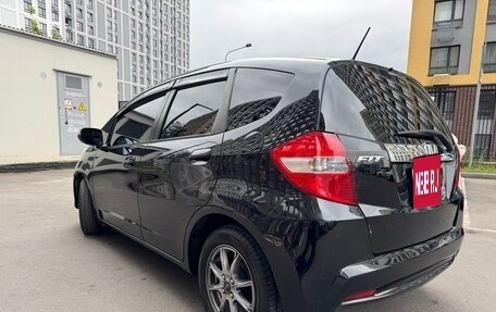 Honda Fit III, 2011 год, 720 000 рублей, 3 фотография