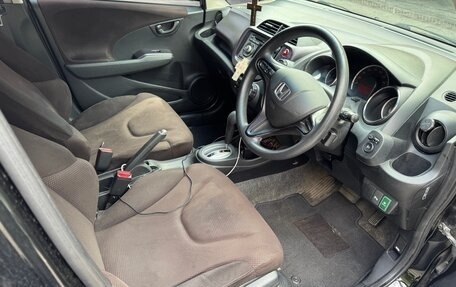 Honda Fit III, 2011 год, 720 000 рублей, 10 фотография