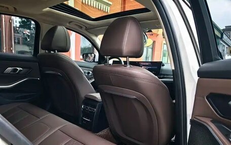 BMW 3 серия, 2022 год, 3 250 000 рублей, 11 фотография