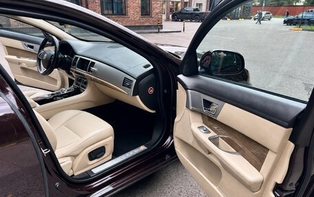 Jaguar XF I рестайлинг, 2013 год, 1 280 000 рублей, 10 фотография