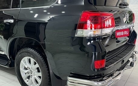 Toyota Land Cruiser 200, 2016 год, 5 198 000 рублей, 9 фотография