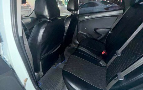 Hyundai Solaris II рестайлинг, 2016 год, 335 000 рублей, 3 фотография