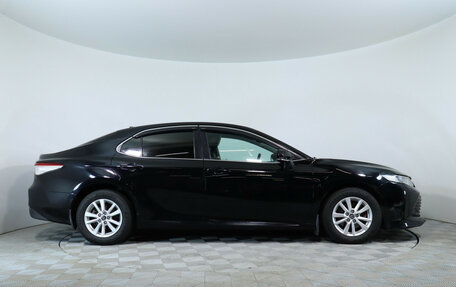 Toyota Camry, 2019 год, 2 360 000 рублей, 4 фотография