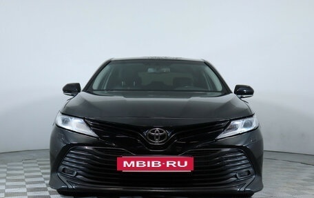 Toyota Camry, 2019 год, 2 360 000 рублей, 2 фотография