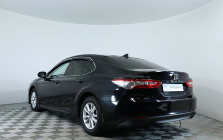 Toyota Camry, 2019 год, 2 360 000 рублей, 8 фотография
