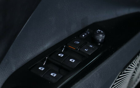 Toyota Camry, 2019 год, 2 360 000 рублей, 14 фотография