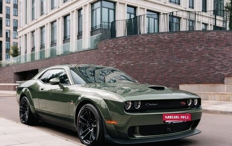 Dodge Challenger III рестайлинг 2, 2023 год, 14 500 000 рублей, 2 фотография