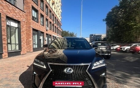 Lexus RX IV рестайлинг, 2016 год, 4 000 000 рублей, 2 фотография