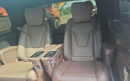Mercedes-Benz V-Класс, 2024 год, 7 530 000 рублей, 9 фотография