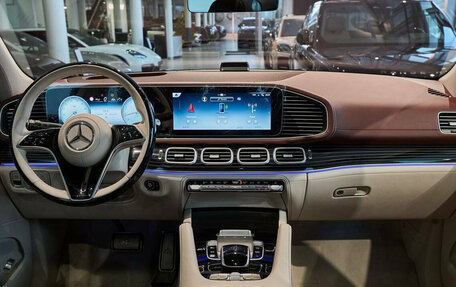 Mercedes-Benz Maybach GLS I, 2026 год, 28 000 000 рублей, 11 фотография