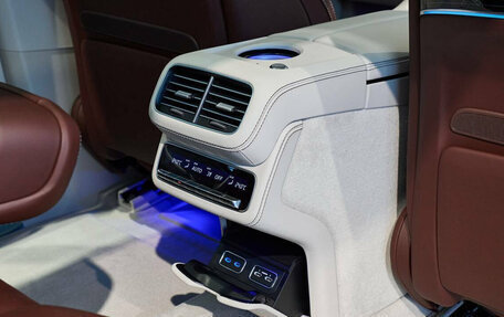 Mercedes-Benz Maybach GLS I, 2026 год, 28 000 000 рублей, 27 фотография