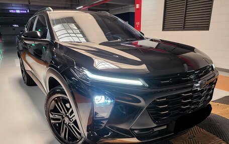 Chevrolet Trax, 2023 год, 1 780 000 рублей, 2 фотография