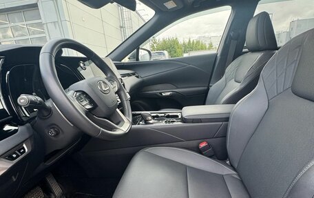 Lexus RX IV рестайлинг, 2025 год, 7 850 000 рублей, 6 фотография