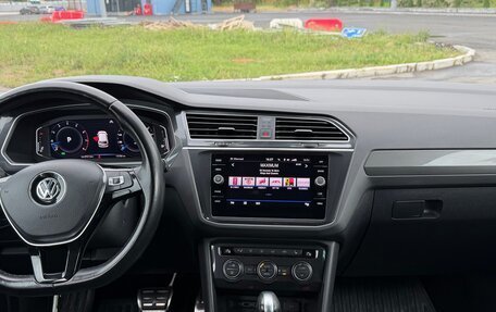 Volkswagen Tiguan II, 2020 год, 2 370 000 рублей, 11 фотография