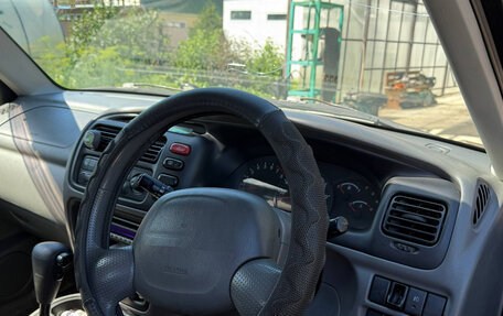Suzuki Escudo III, 1999 год, 700 000 рублей, 6 фотография